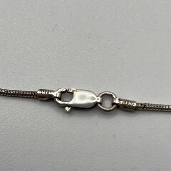 TAXCO TJ-75 PINK CORAL AND STERLING PENDANT ON A STERLING SILVER 20” SNAKE CHAIN - Picture 6 of 12